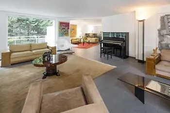 La Florangerie - & Piscine Hotel