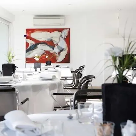 La Florangerie - & Piscine Hotel