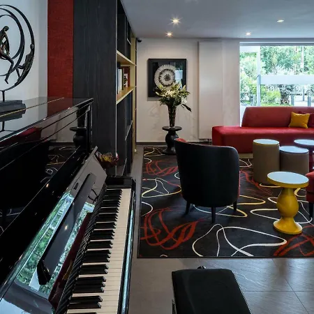 ホテル La Florangerie - & Piscine 4*