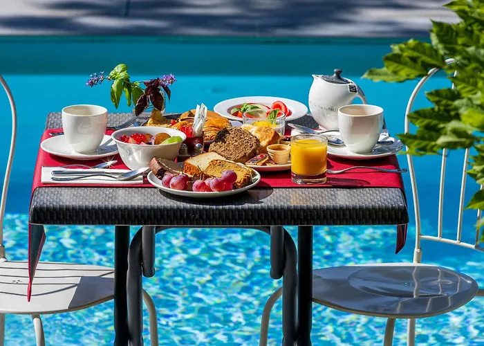 La Florangerie - & Piscine Hotel Straatsburg